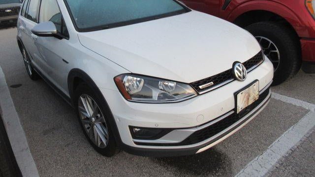 Preowned 2017 Volkswagen Golf Alltrack TSI S 4Motion for Sale