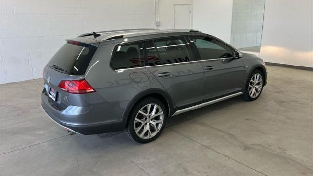 2017 Volkswagen Golf Alltrack TSI S 4Motion