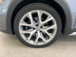 2017 Golf Alltrack Thumbnail 7