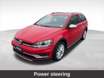 2019 Golf Alltrack Thumbnail 4