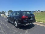 2017 Golf Alltrack Thumbnail 3
