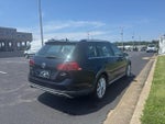 2017 Golf Alltrack Thumbnail 7