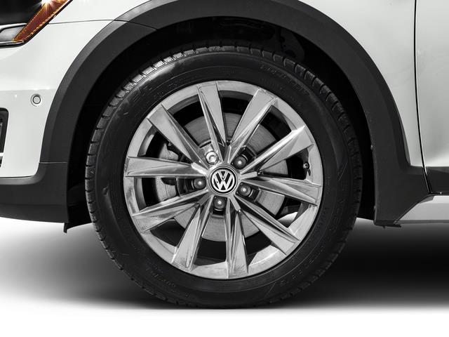 2017 Volkswagen Golf - $11,165