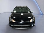 2017 Golf Alltrack Thumbnail 1