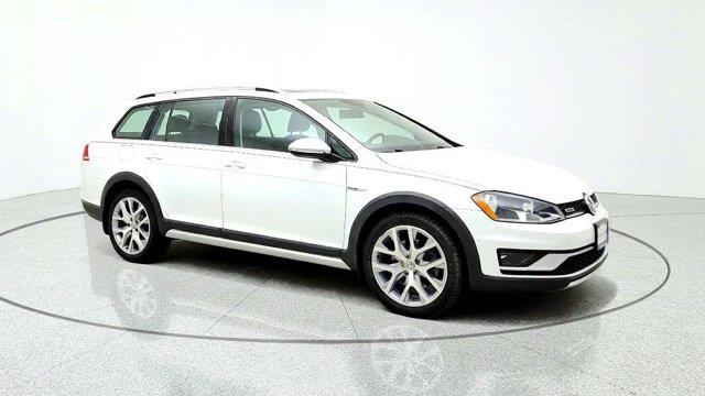 2017 Volkswagen Golf - $12,495
