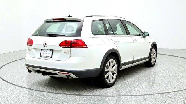 2017 Volkswagen Golf - $12,495