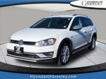 2017 Golf Alltrack Thumbnail 1