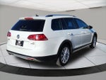 2017 Golf Alltrack Thumbnail 5