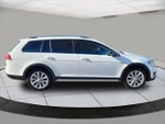 2017 Golf Alltrack Thumbnail 6