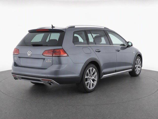 2017 Volkswagen Golf - $14,481