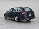 2019 Golf Alltrack Thumbnail 2