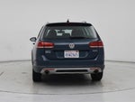 2019 Golf Alltrack Thumbnail 6
