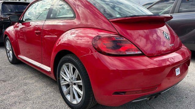 2017 Volkswagen Beetle 1.8T SE