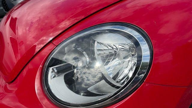 2017 Volkswagen Beetle 1.8T SE