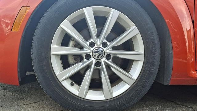2017 Volkswagen Beetle 1.8T SE