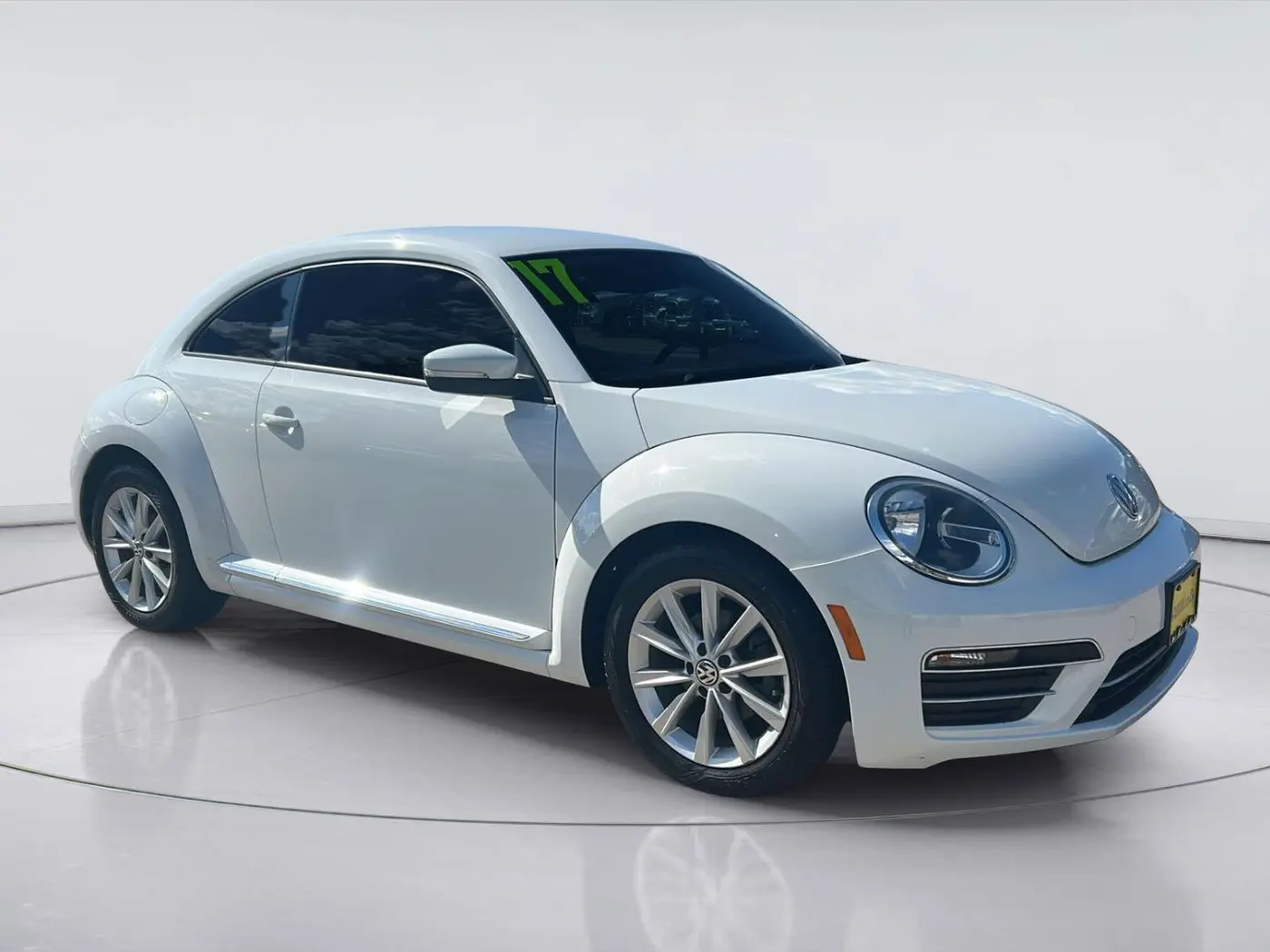2017 Volkswagen Beetle - $16,725