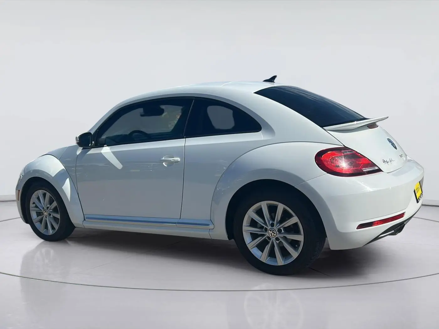 2017 Volkswagen Beetle - $16,725