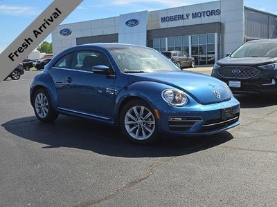 Photo of a 2018 Volkswagen Beetle 2.0T SE 2DR Coupe for sale