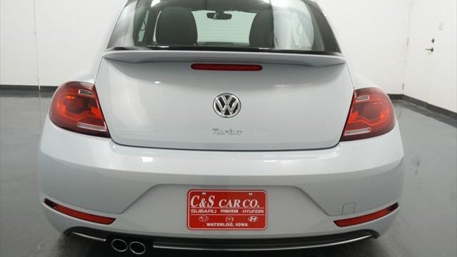 2018 Volkswagen Beetle 2.0T SE