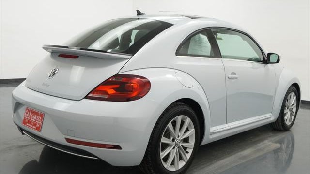 2018 Volkswagen Beetle 2.0T SE