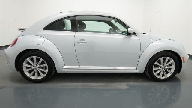 2018 Volkswagen Beetle 2.0T SE