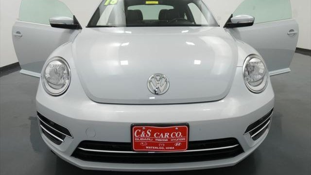 2018 Volkswagen Beetle 2.0T SE