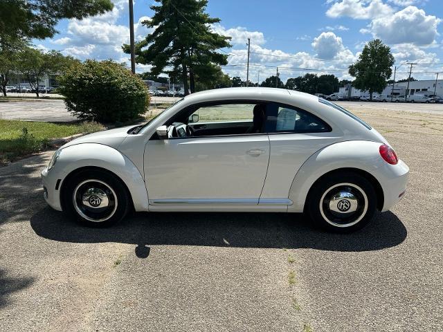2013 Volkswagen Beetle - $14,900