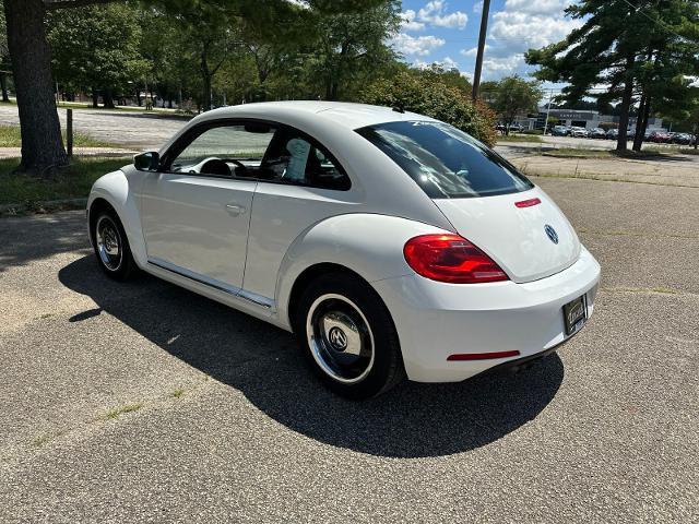 2013 Volkswagen Beetle - $14,900