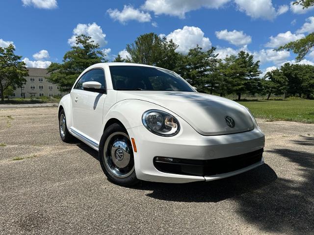 2013 Volkswagen Beetle - $14,900