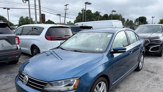 Preowned 2017 Volkswagen Jetta 1.8T SEL for Sale