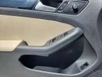 2017 Jetta Thumbnail 9