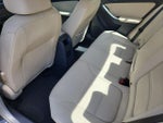 2017 Jetta Thumbnail 11