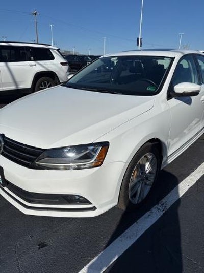 2017 Volkswagen Jetta 1.8T SEL 4DR Sedan