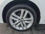 2017 Jetta Thumbnail 10