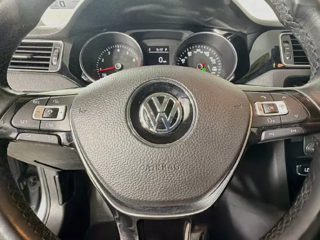 2017 Volkswagen Jetta - $7,000