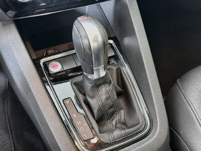 2017 Volkswagen Jetta - $7,000