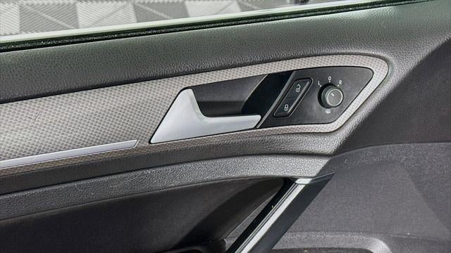 2017 Volkswagen Golf Alltrack TSI S 4Motion