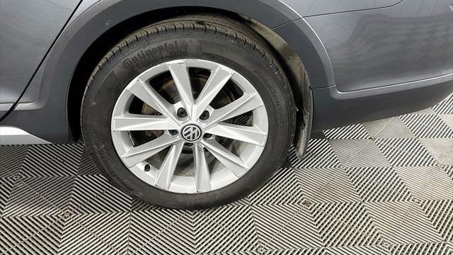 2017 Volkswagen Golf Alltrack TSI S 4Motion
