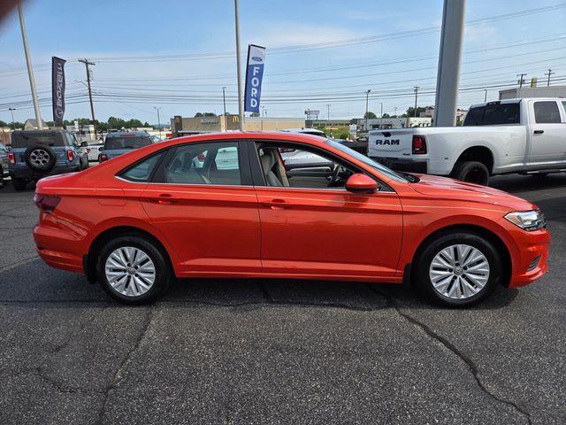 2019 Volkswagen Jetta - $11,984