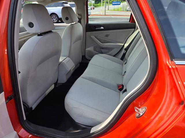 2019 Volkswagen Jetta - $11,984