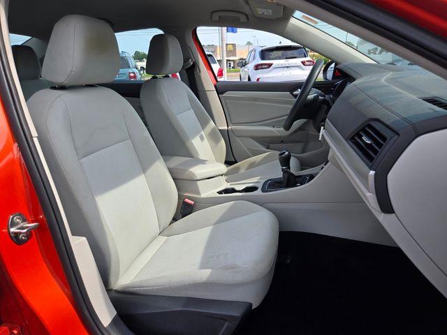 2019 Volkswagen Jetta - $11,984