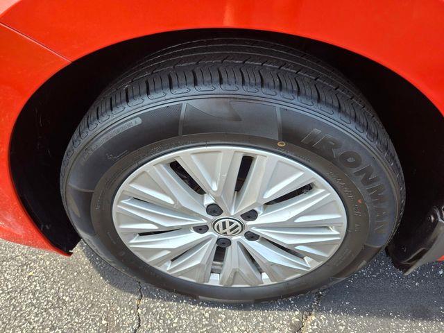 2019 Volkswagen Jetta - $11,984