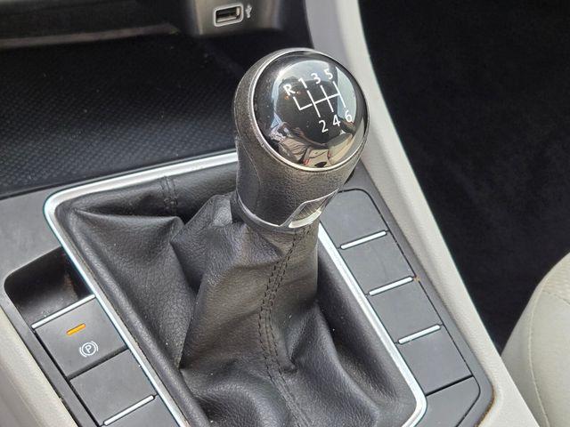 2019 Volkswagen Jetta - $11,984