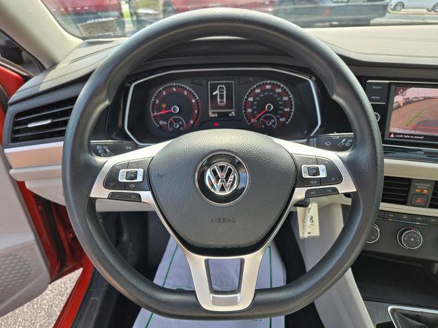 2019 Volkswagen Jetta - $11,984