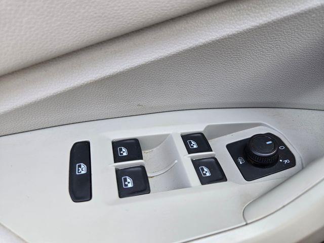 2019 Volkswagen Jetta - $11,984