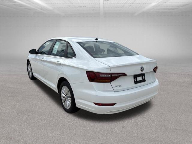 2019 Volkswagen Jetta - $14,200
