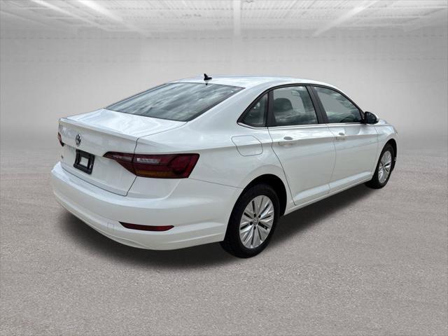 2019 Volkswagen Jetta - $14,200