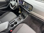 2022 Jetta Thumbnail 14