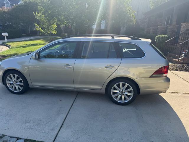 2013 Volkswagen Jetta - $9,470