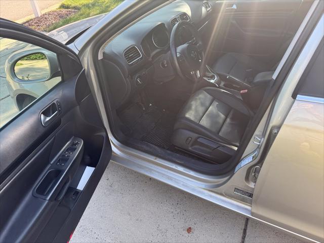 2013 Volkswagen Jetta - $9,470